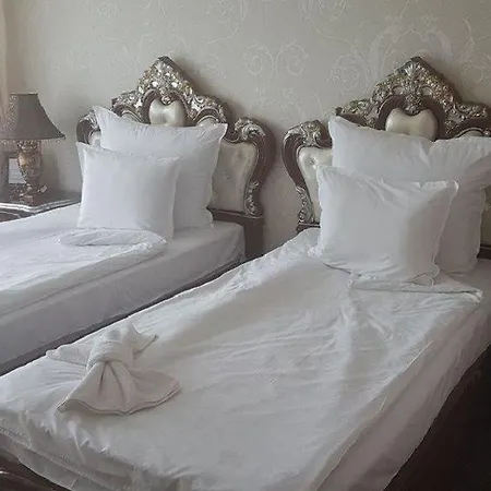 Elit 4*
